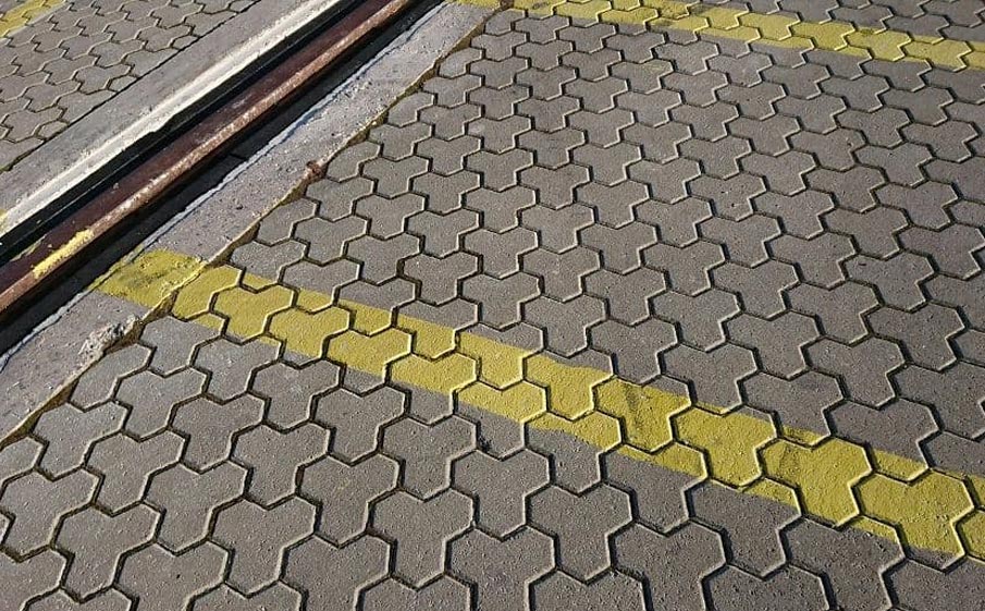 Плитка тротуарная Трилистник Г.7 Ф.10 гладкий серый