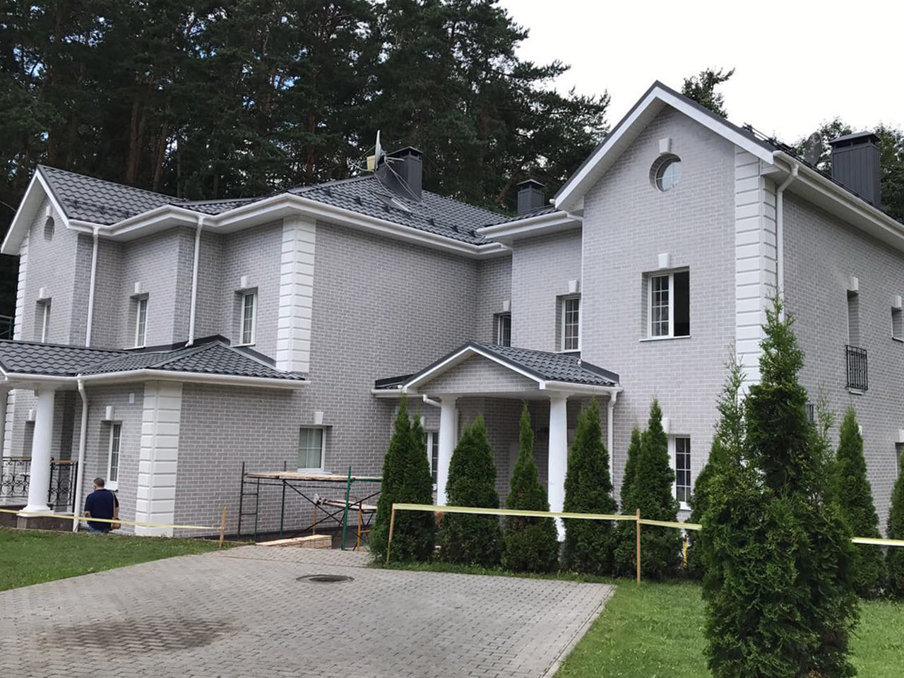 Клинкерная плитка Westerwaelder Klinker GLAZUR WK53 Steingrau, 240*71*8 мм