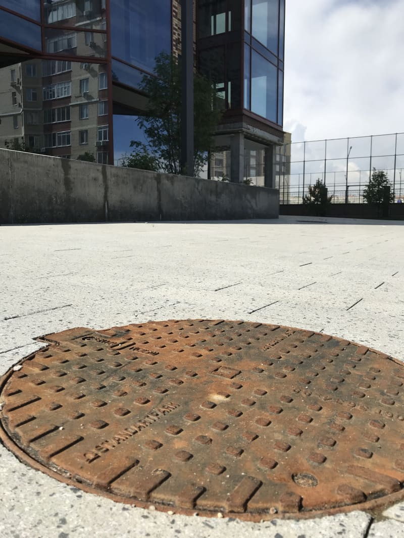 Люк Standartpark чугунный с запорным устройством с уплотняющей прокладкой, 800*600*100 мм