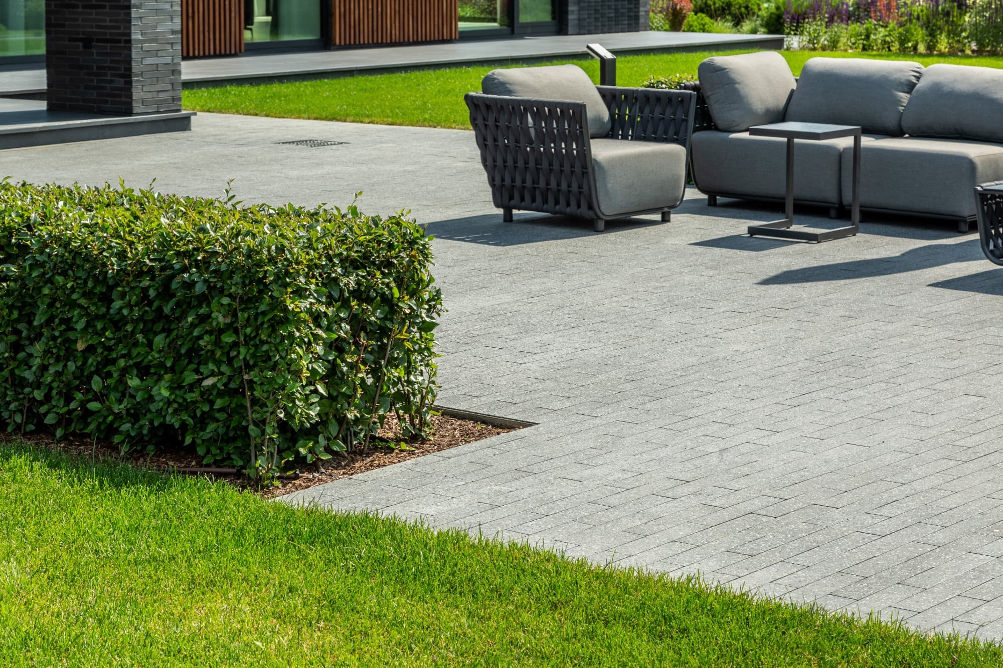 Плитка тротуарная Готика Granite FINERRO, Ригель Б.3.П.8, Ильменит 360*80*80 мм