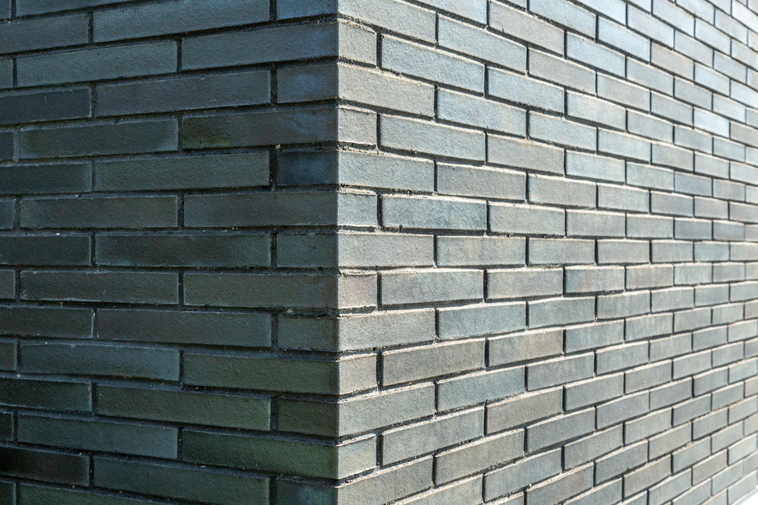 Плитка тротуарная Готика Granite FINERRO, Ригель Б.3.П.8, Ильменит 360*80*80 мм