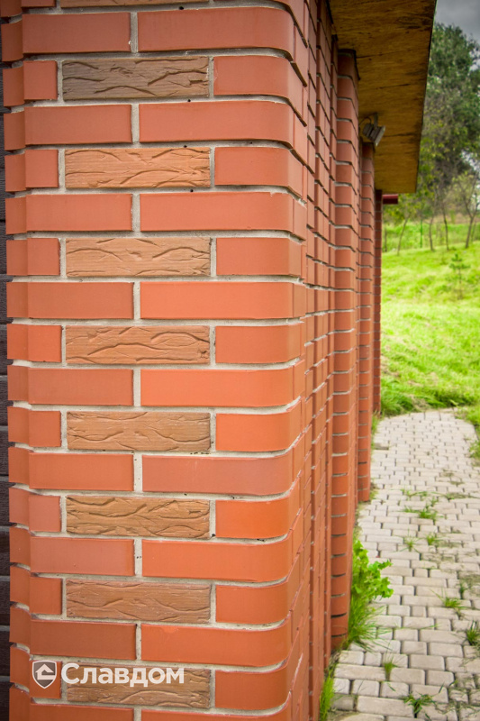 Стены из кирпича Керамейя топаз и рубин