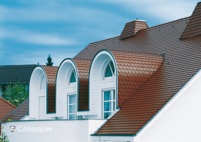 Жилой дом с крышей из черепицы Creaton Biber Klassik Naturrot