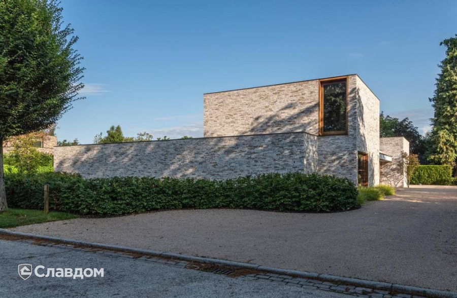 Вилла архитектора в Бельгии с облицовкой кирпичом ENGELS Camarque Carrara