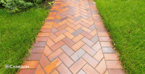 Благоустройство территории частного дома клинкерной брусчаткой Muhr