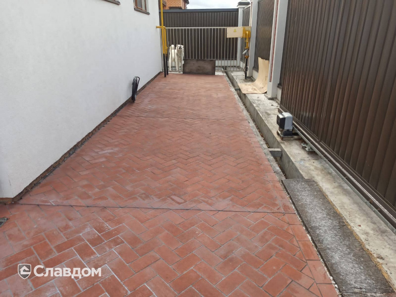 Оформление придомовой территории тротуарной плиткой Uniceramix