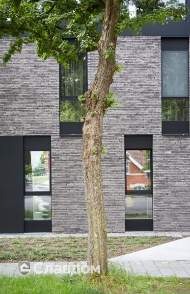 Студенческое общежитие в Генте с облицовкой кирпичом Terca Iluzo Grijs-zwart