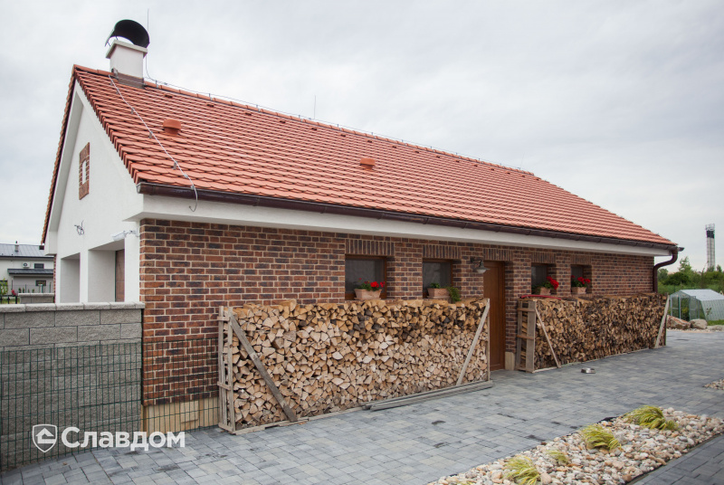 Частный дом с использованием керамического кирпича ENGELS HANDFORM Koper Roodbont