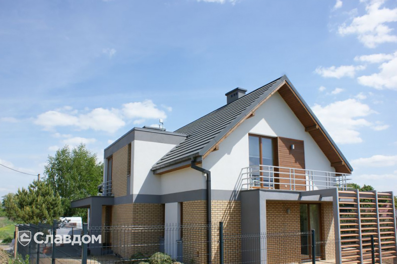 Облицовка дома с применением фасадной плитки Westerwaelder Klinker AROSA WK66 Colorado-weibsand