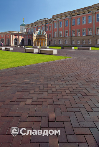 Площадь с применением клинкерной брусчатки Penter Potsdam
