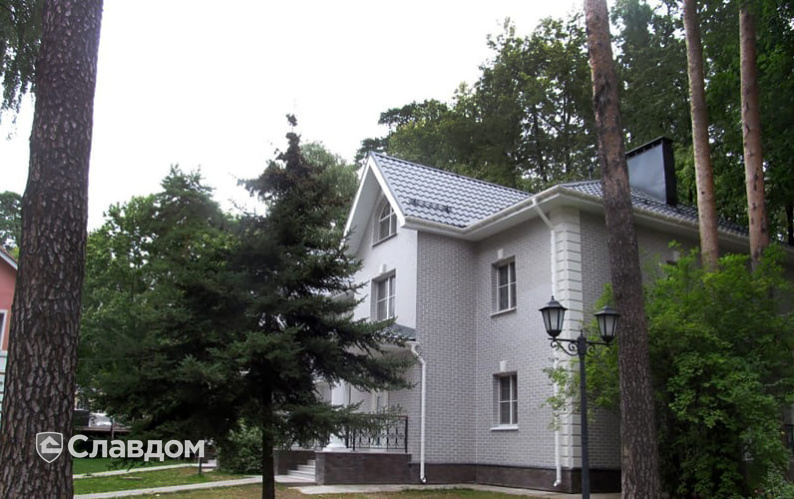Облицовка домов фасадной плиткой Westerwaelder Klinker Glazur WK53 Steingrau