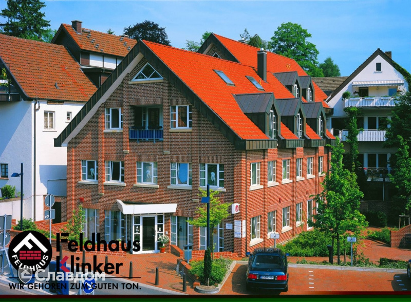 Отель с облицовкой кирпичом Feldhaus Klinker 400 carmesi liso