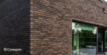 Частный дом с облицовкой кирпичом Terca Iluzo Bruin-Zwart