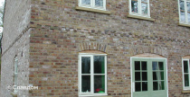 Двухэтажный частный дом с облицовкой кирпичом ENGELS HANDFORM Barnsteen