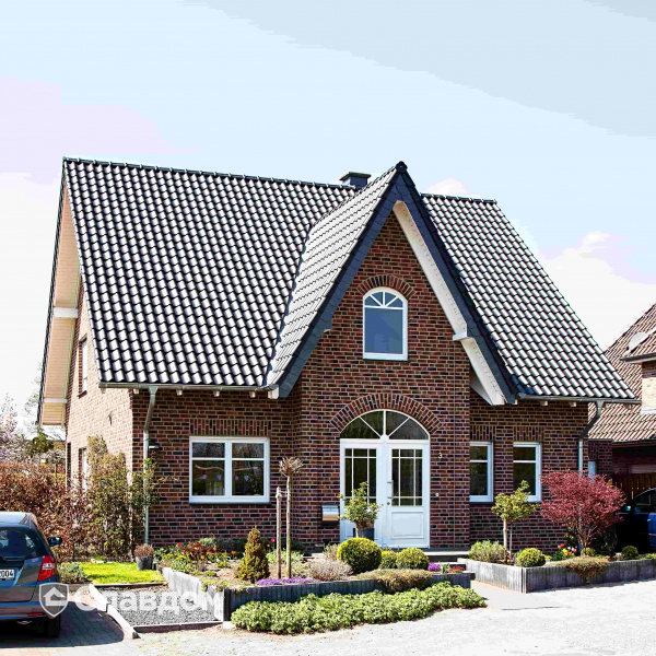 Частный дом с облицовкой кирпичом ручной формовки MUHR Nr 13 Friesland