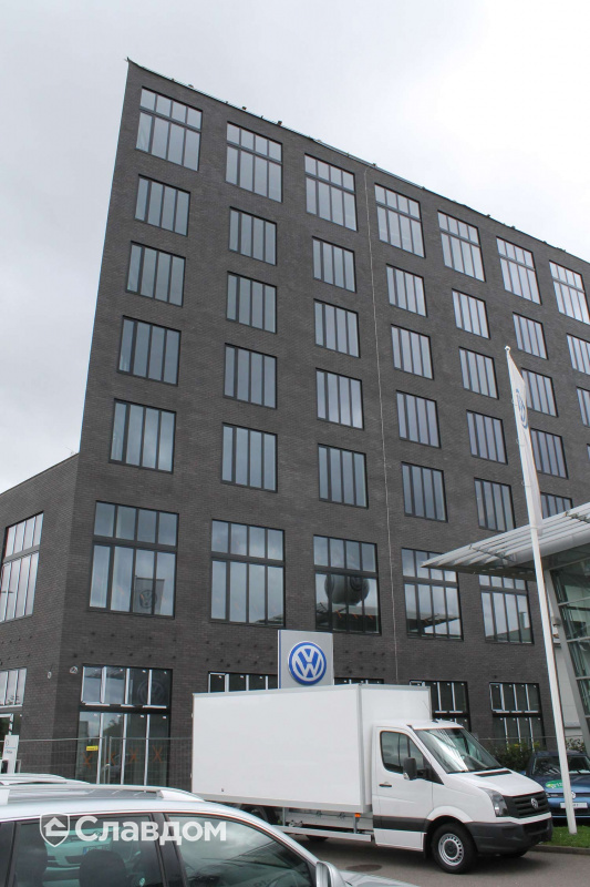 Офис Volkswagen с облицовкой фасадной плиткой Stroeher Keraprotect 430