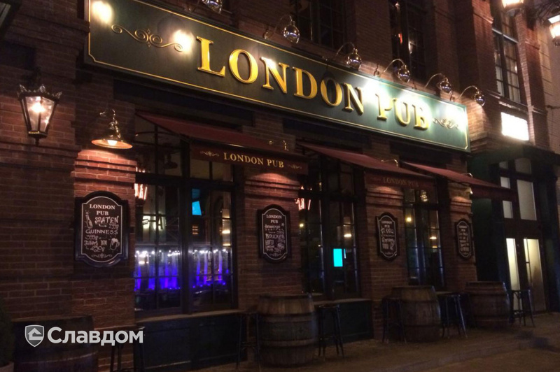 Ресторан London Pub с облицовкой кирпичом Донские зори Стародонской