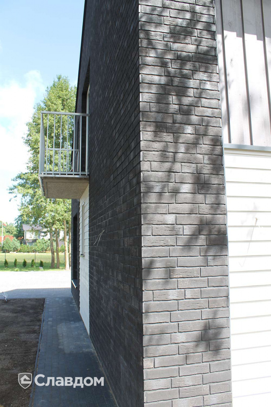 Частный дом с облицовкой фасадной плиткой Stroeher Steilinge 376