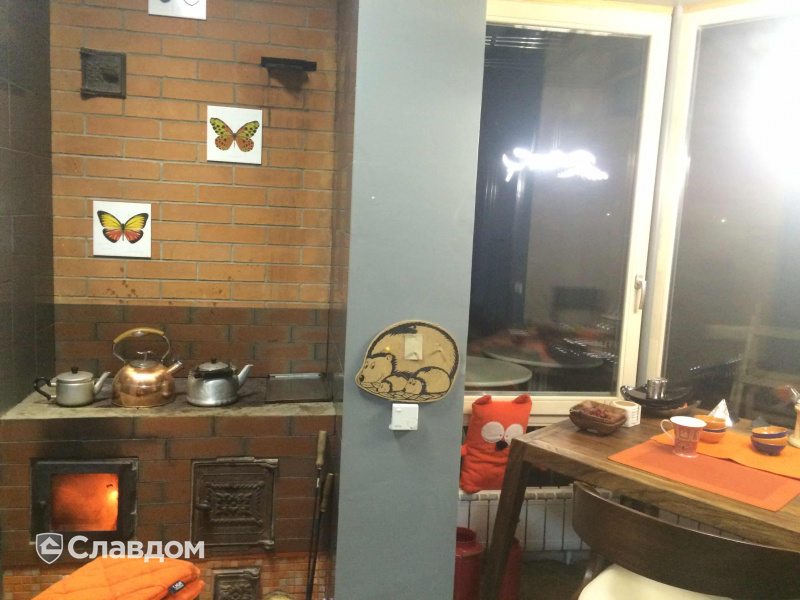 Интерьер кухни с использованием плитки Feldhaus Klinker R303 Ardor liso