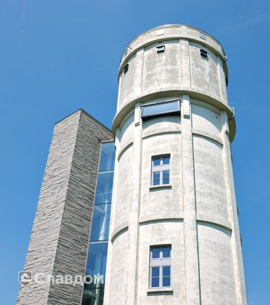 Водонапорная башня в д. Лембек с облицовкой кирпичом Terca Agora Zilvergrijs