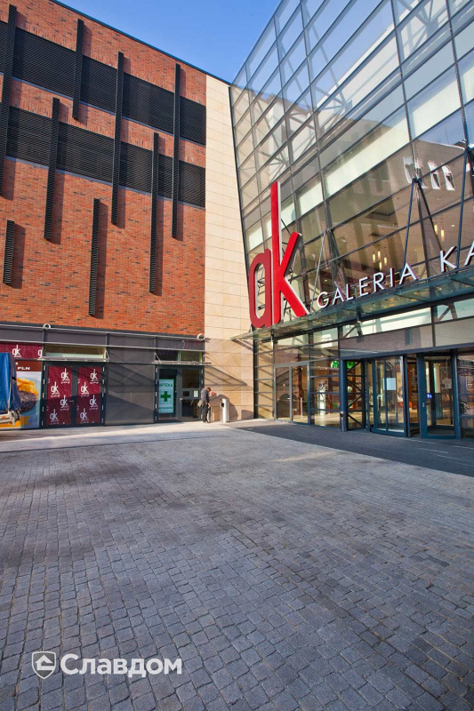 Торговый центр Galeria Kaskada с облицовкой фасадной плиткой Stroeher Zeitlos 353 eisenrost