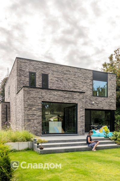 Частный дом в Дилбеке с облицовкой кирпичом Terca Iluzo Grijs-zwart