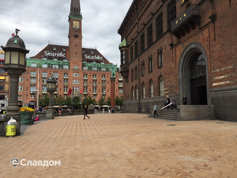 Площадь у ратуши в г. Копенгаген с применением брусчатки MUHR 06 Hellbraun Bunt
