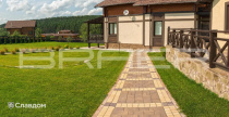 Частный дом с мощением тротуарной плиткой BRAER Лувр