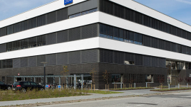 Офисное здание в Дании с облицовкой кирпичом Randers Tegl RT548 Unika